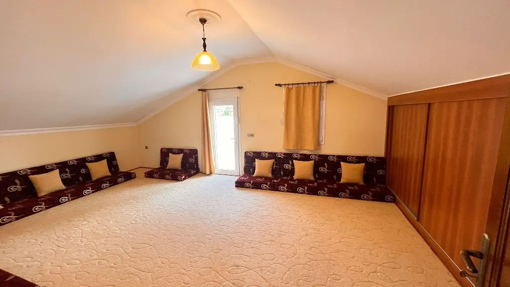 Spacious room